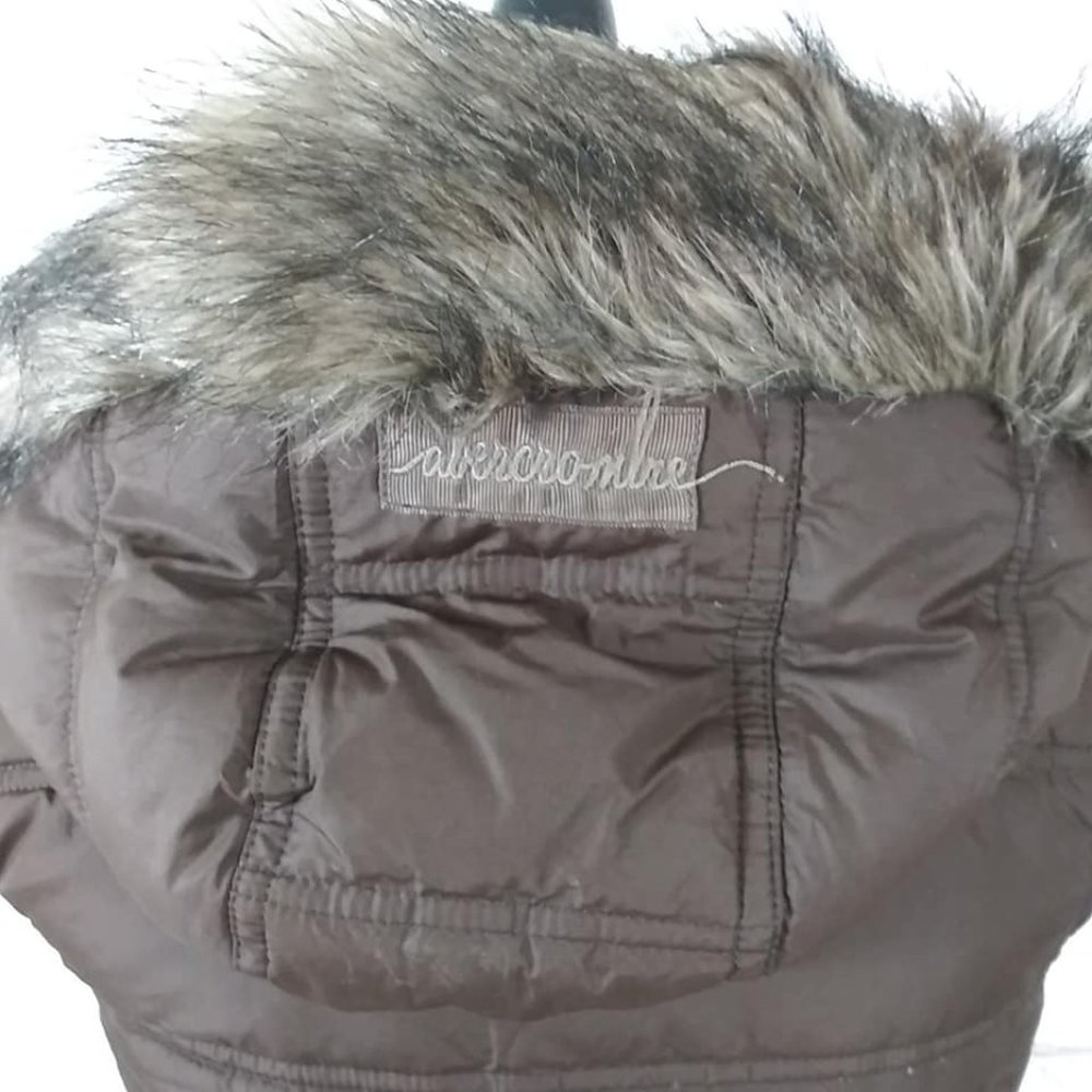 Abercrombie Size L Girls Brown Down Puffer Vest - Picture 5 of 10